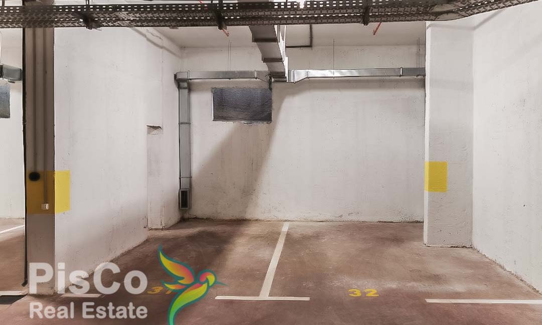 Business space for rent in City Quay 93m2 + gallery + 2 parking spaces