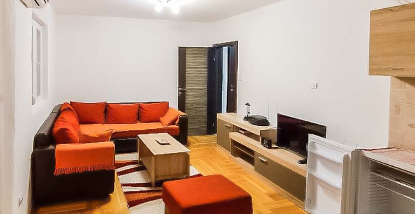 Izdaje se jednosoban stan ispod Ljubovića | Podgorica 5 Izdaje se jednosoban stan ispod Ljubovića | Podgorica