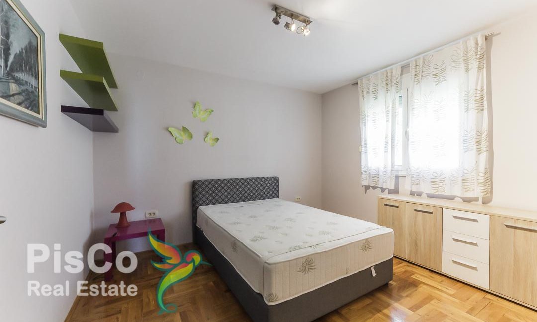 Prodaje se kuća u Tološima l Podgorica