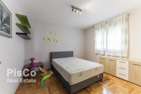 Prodaje se kuća u Tološima l Podgorica