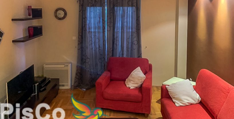 Izdaje se dvosoban stan na Bulevaru Džordža Vašingtona + GARAŽNO MJESTO