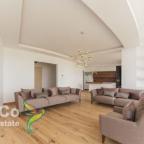 Izdaje se lux dvosoban stan u zgradi Sim grupe Preko Morače | Podgorica