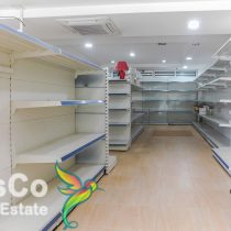 Izdaje se poslovni prostor u zgradi Ljuba Zeca na Pobrežju