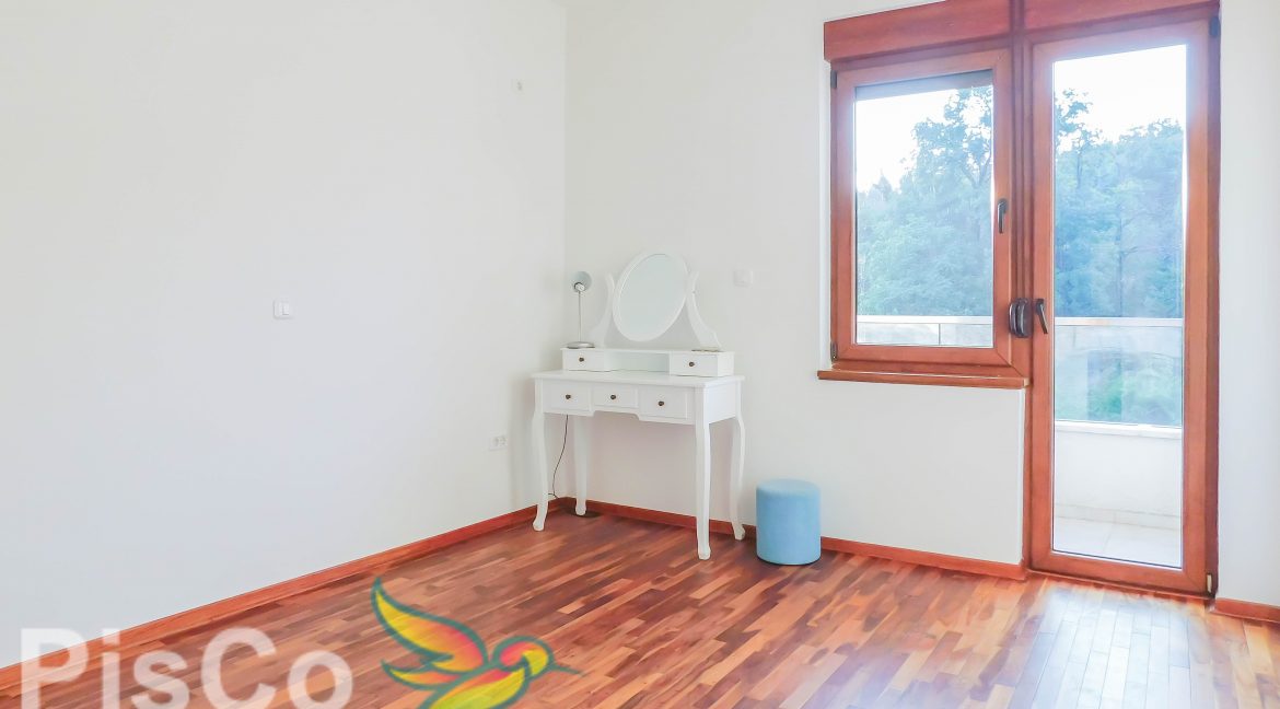 Izdaje se LUX TROSOBAN STAN ISPOD GORICE 120m2