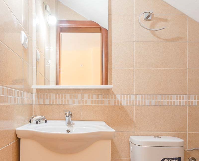 Dvosoban dupleks - Izdavanje stanova Podgorica-7