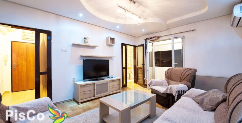 Izdaje se lijep dvosoban stan na Starom Aerodromu 75m2