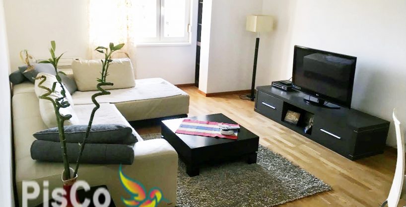 Izdaje se jednosoban lijep stan u City Kvartu 55m2 + Garažno Mjesto