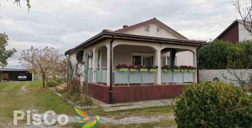 Izdaje se kuća u Donjim Kokotima 2800m2 | Podgorica