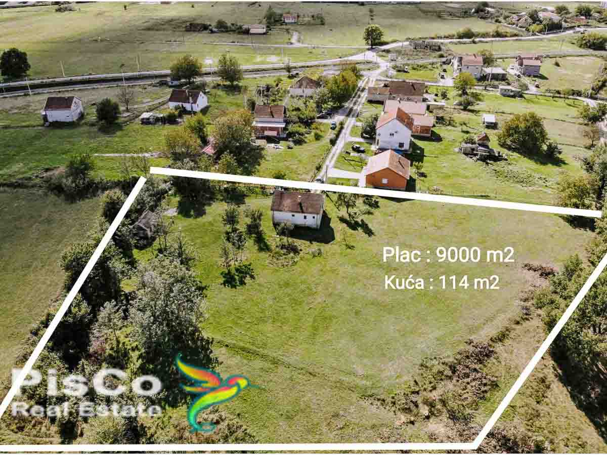 Two bedroom house with a plot of 9000m2 in Spuž for sale