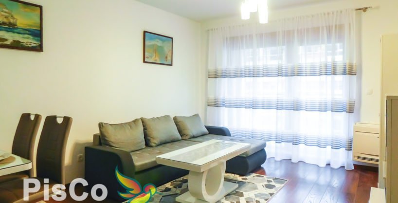 Izdaje se luksuzno namješten dvosoban stan 77m2 u Master Kvartu sa garažnim mjestom | Podgorica