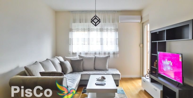 Izdaje se luksuzno namješten jednosoban stan 49m2 u Central Point-u