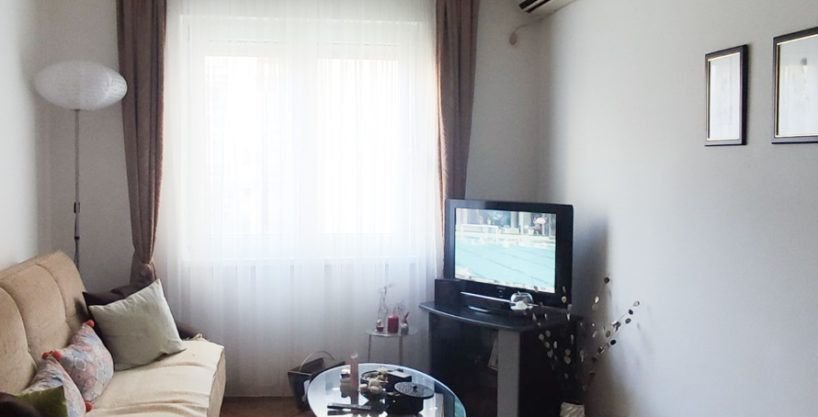 Izdaje se garsonjera u Bloku VI kod Trim staze 22m2