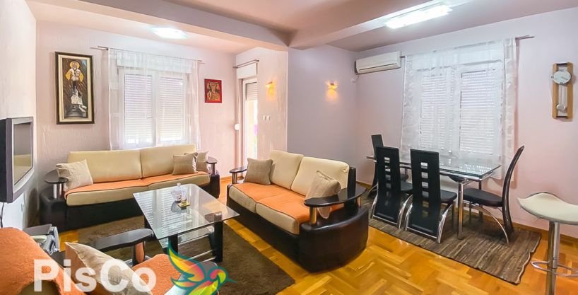 Izdaje se lijepo namješten jednosoban stan 54m2 na Starom Aerodromu