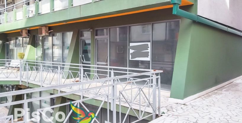 Izdaje se poslovni prostor 100m2 Preko Morače