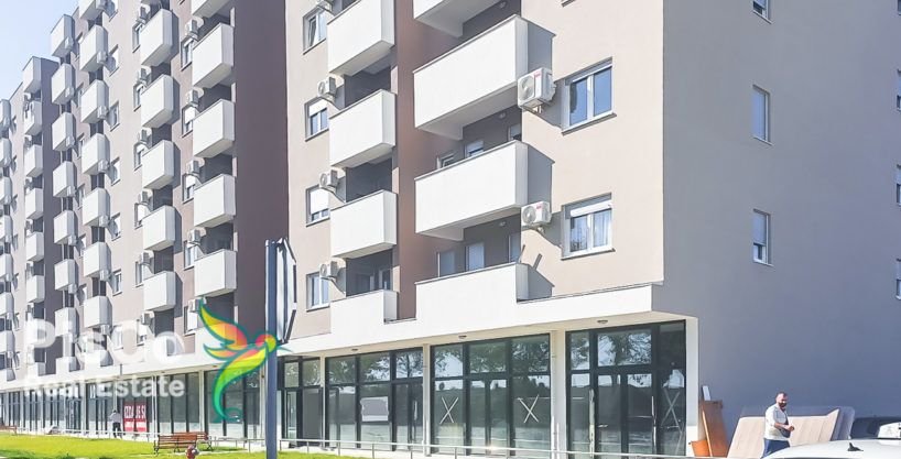 Izdaje se poslovni prostor 46m2 u 4.jula