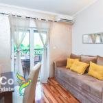 Izdaje se na DUŽI PERIOD jednosoban stan 35m2 u kući sa bazenom u Lastvi Grbaljskoj