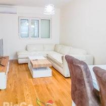 Nov i jos neuseljen stan u Central Pointu 1 of 12