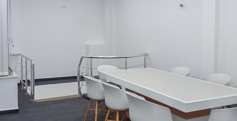Izdaje se poslovni prostor 70m2 u Centru