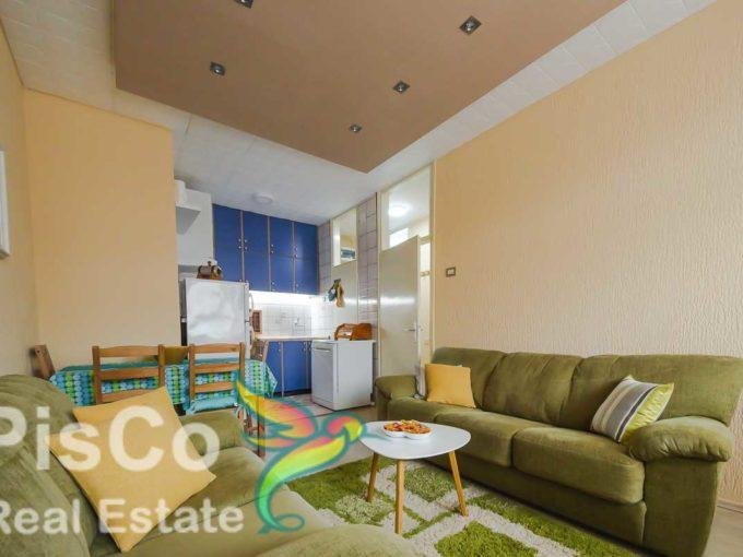 Jedan veoma uredan i svjež apartman za izdavanje