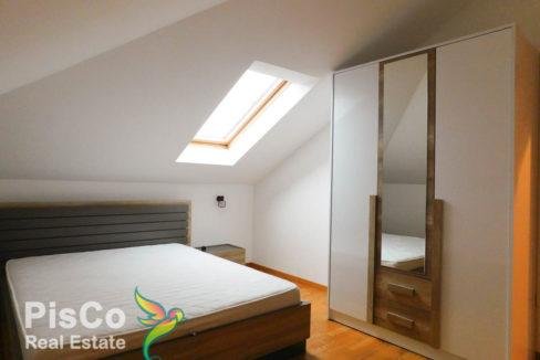 Trosoban stan iza delte u potkrovlju (7 of 11)