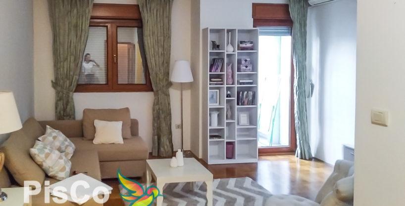 Lijepa komforna garsonjera u zgradi Maxim