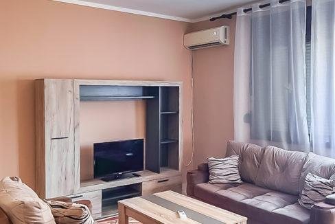 Jednosoban sa prizemlje-2