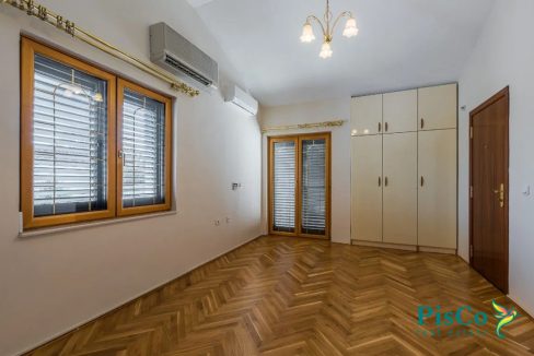 Kuca Zabjelo (1 of 12)