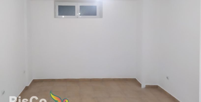 Poslovni prostor u Centru grada 16m2