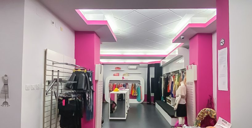 Izdaje se poslovni prostor 150m2 Preko Morače