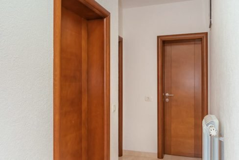 Velelepna kuća u Kolašinu na prodaju - Nekretnine Kolašin (13 of 33)