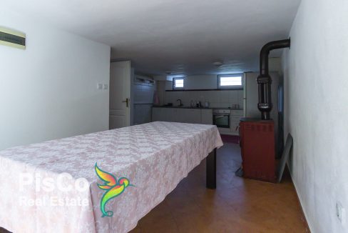 Kuca D gorica izdavanje-17