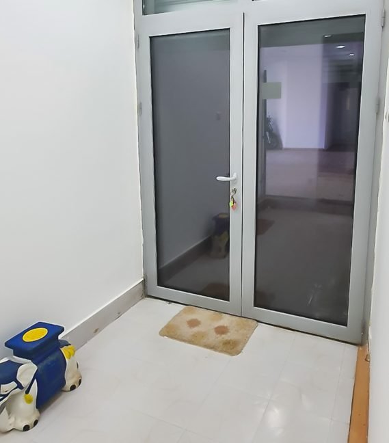 Poslovni Ruska kula 35m2 (1 of 4)