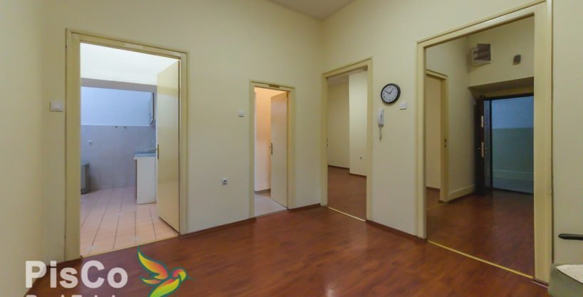 Izdaje se dvosoban nenamješten stan Preko Morače 63m2