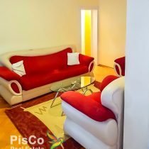 Izdaje se veći jednosoban stan 56m2 u Centru