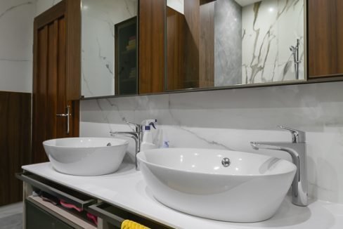 Komforna kuća na Zlatici za rentu na duži period (6 of 19)