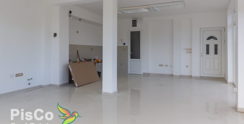 Izdaje se poslovni prostor u Dalmatinskoj ulici 52m2