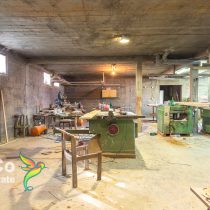 Izdaje se magacinski prostor 220m2 u Tološima