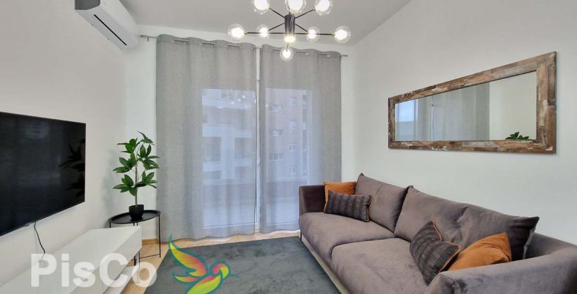 Izdaje se dvosoban stan u Old Bakery + garažno mjesto | Budva