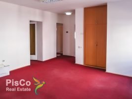 Izdaje se poslovni prostor u ulici Slobode 80m2 5 Dvosoban poslovni ulica slobode 1 of 4