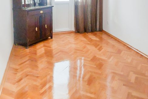 Izdaje se dvosoban stan 68m2-Pobrežje (10 of 10)