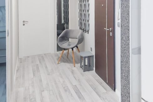 Izdaje se dvosoban stan 68m2-Pobrežje (6 of 10)