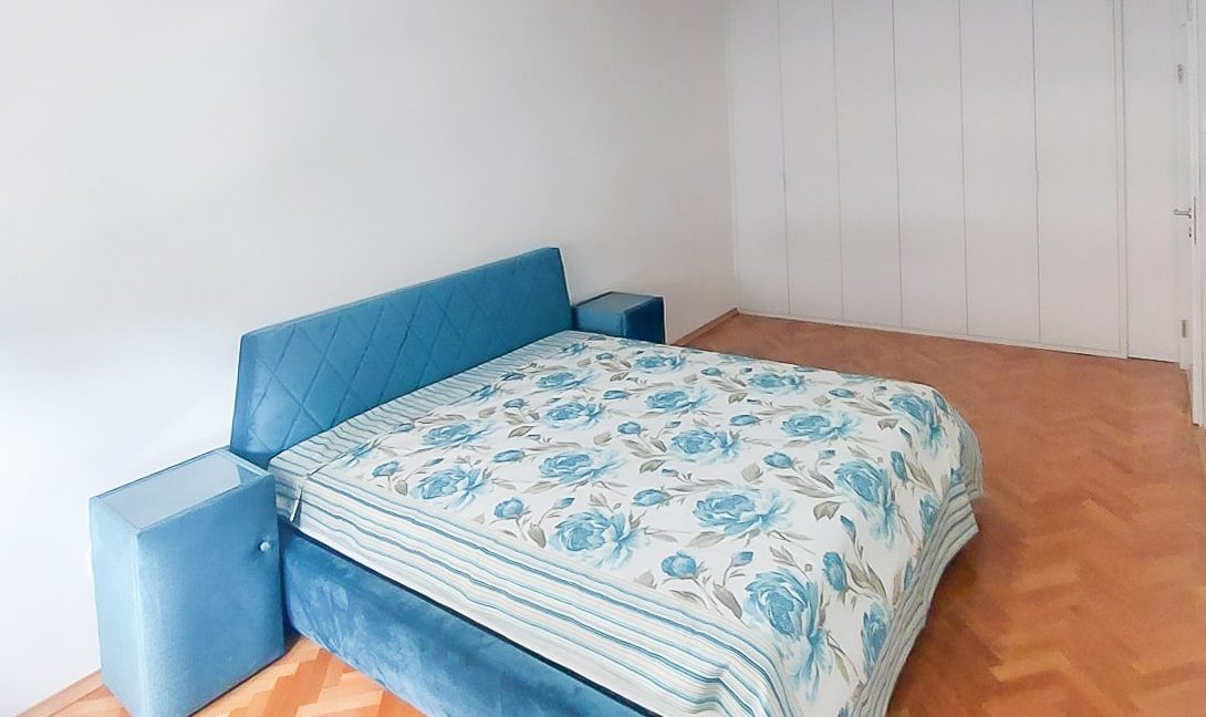 Izdaje se dvosoban stan 68m2-Pobrežje (8 of 10)