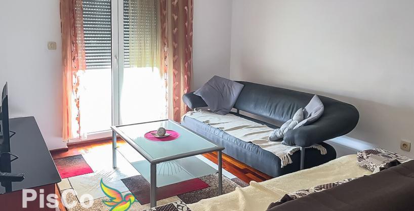 Izdaje se jednosoban stan 42m2 na Starom Aerodromu 8 Izdaje se jednosoban stan 42m2 na Starom Aerodromu