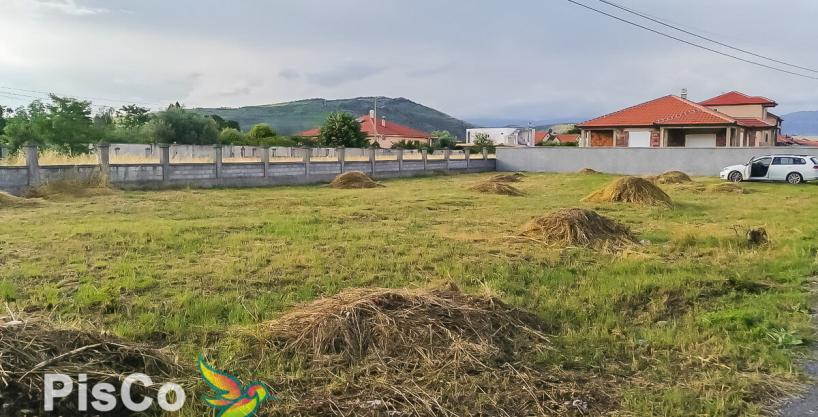 Prodaje se plac 1000m2 u Donjoj Gorici