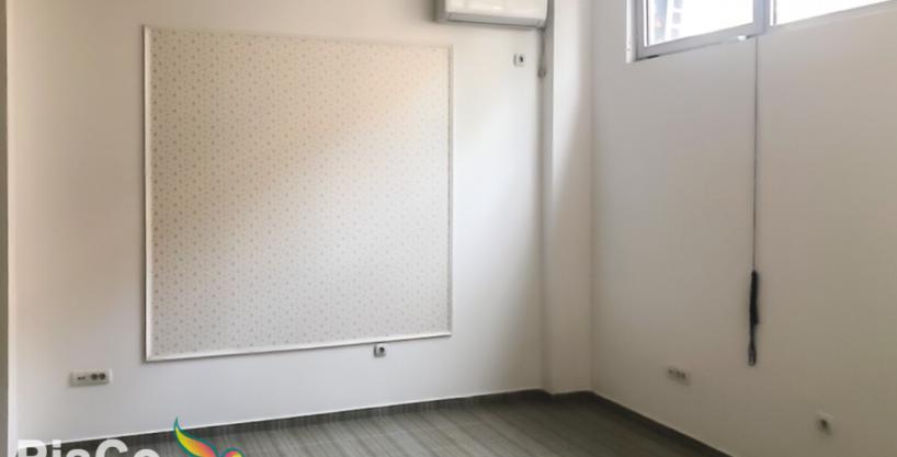 Izdaje se poslovni prostor na Pobrezju 24m2