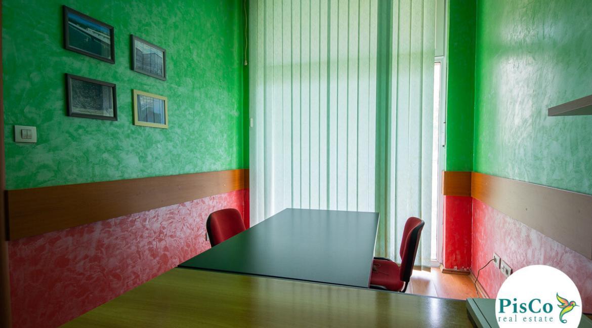 28 M2 ST. AERODROM KOD VOLIJA (5 of 7)