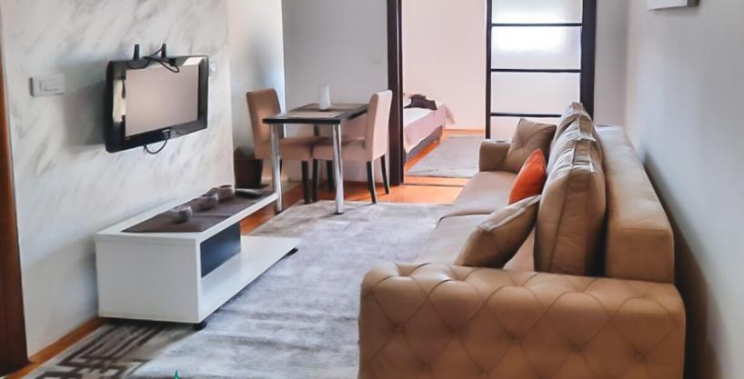 A small one-room apartment for rent in the City quarter, 35m2 2 Jednosoban City Kvart 1 of 7