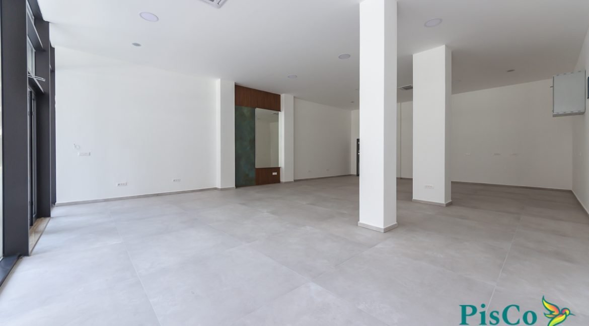 102m2 (2 of 9)