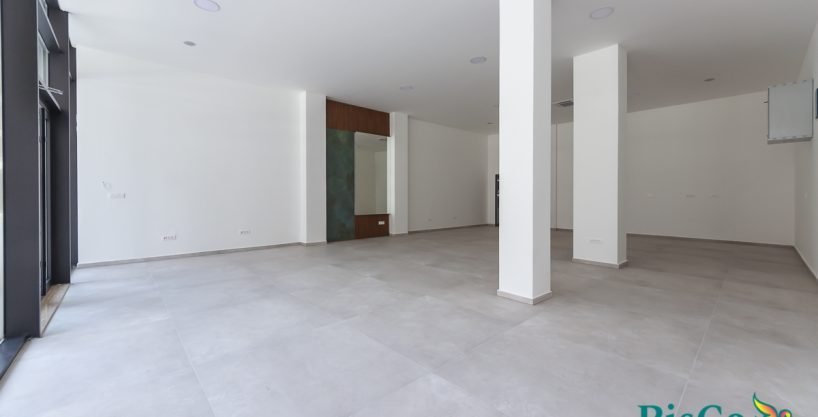 Izdaje se poslovni prostor u Kipsovoj zgradi kod Atlas Capitala 102m2 6 Izdaje se poslovni prostor u Kipsovoj zgradi kod Atlas Capitala 102m2