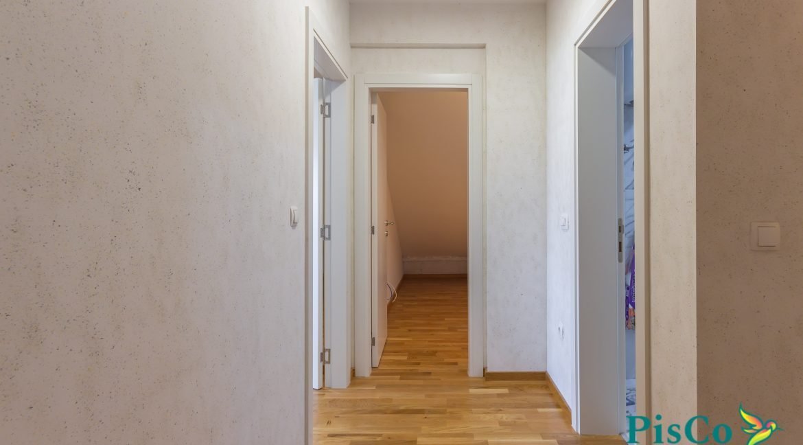 Dvosobni dupleks iza Delte-0390